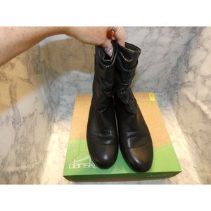 Women's Soft Leather Slouchy midrise boots, Leather, Size 40, with Box